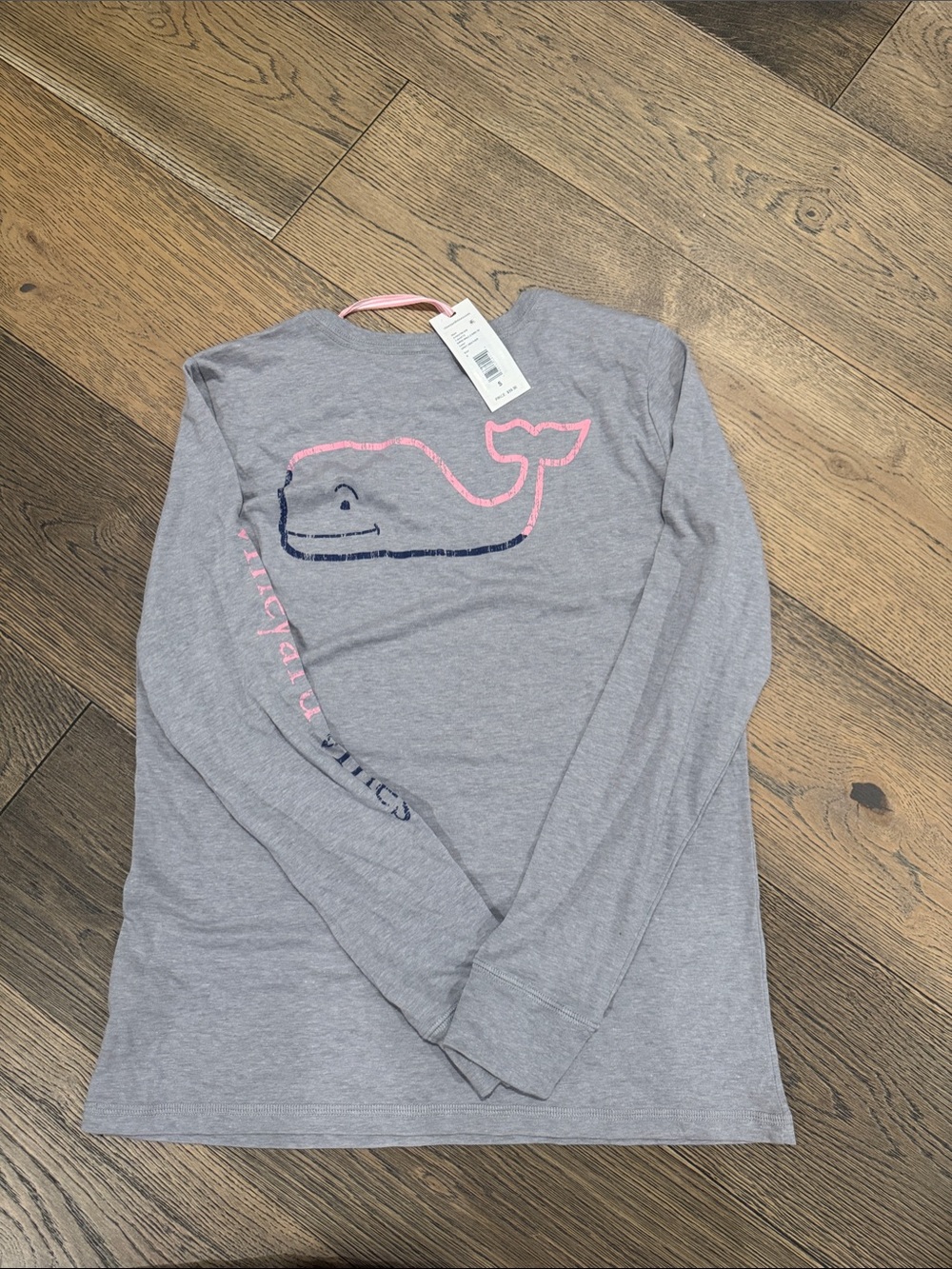 Vineyard Vines Gray Long-Sleeve Tee with Pink & Navy Whale NWT Small